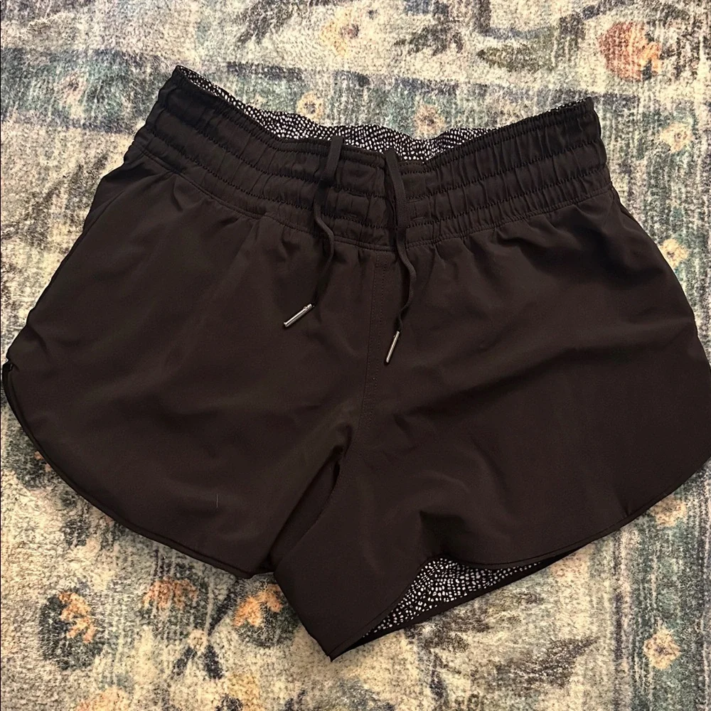 REVERSIBLE Black and White Lululemon Shorts - Picture 2 of 3